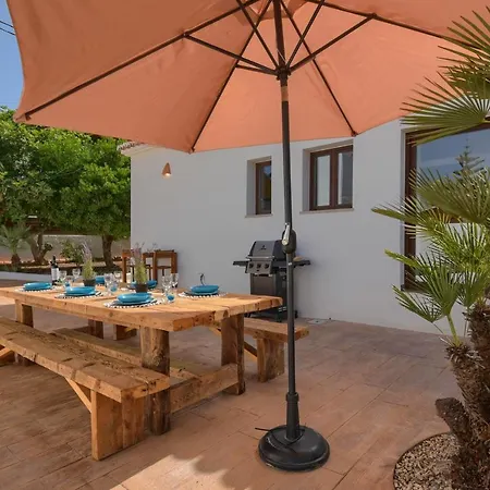 Violette By Aguilarent Вилла