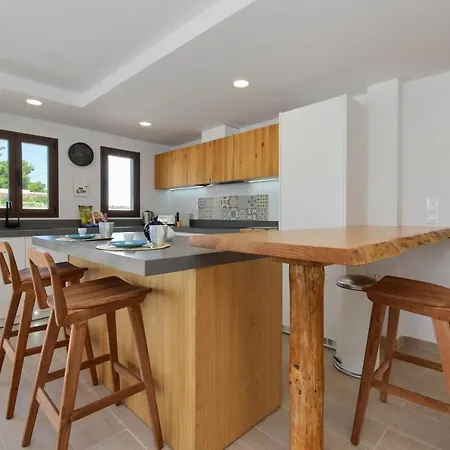 Violette By Aguilarent * Javea